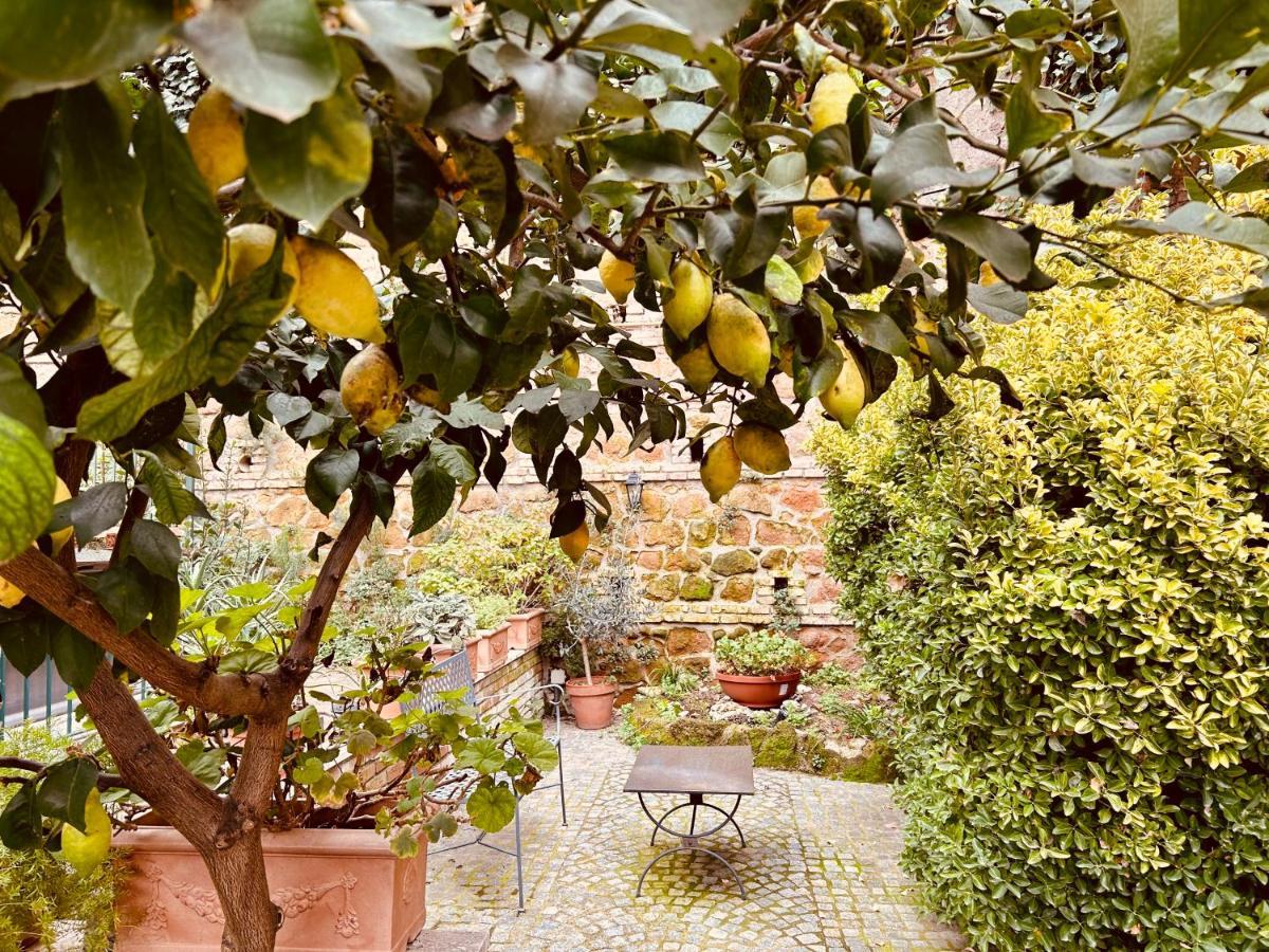 Borgo Monteverde In Roma