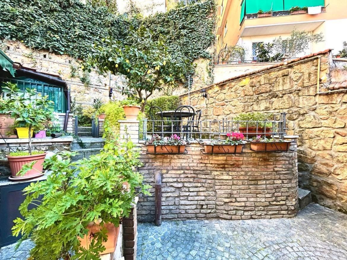 Borgo Monteverde In *